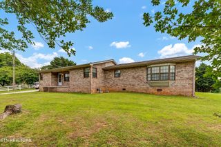2204 NW Murray Rd, Knoxville, TN 37912