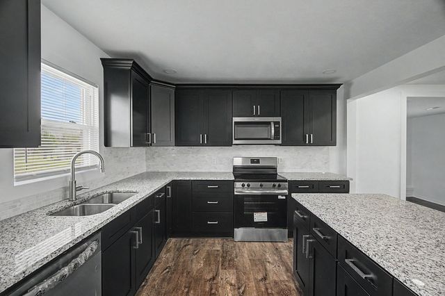 7004 Forest Park Blvd, Hopkinsville, KY 42240