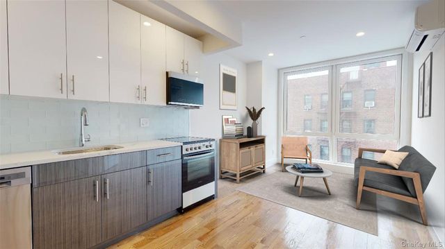 138-28 Queens Boulevard 5B, Briarwood, NY 11435