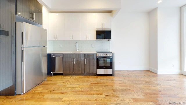 138-28 Queens Boulevard 5B, Briarwood, NY 11435