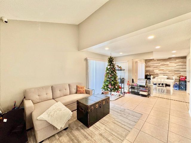 6345 NEWTOWN CIRCLE 45A1, Tampa, FL 33615