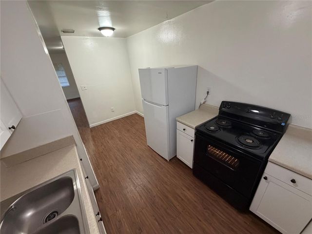 2107 S MILLS AVENUE, Orlando, FL 32806