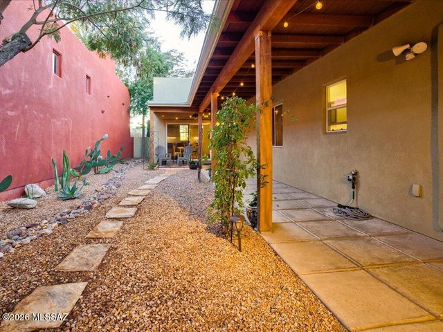 5271 S Morning Sky Lane, Tucson, AZ 85747