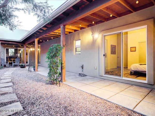 5271 S Morning Sky Lane, Tucson, AZ 85747