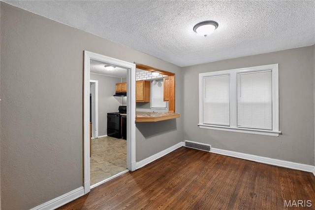 212 Thoroughman Avenue, St Louis, MO 63135