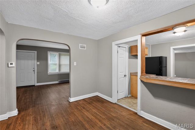 212 Thoroughman Avenue, St Louis, MO 63135
