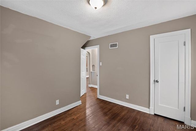 212 Thoroughman Avenue, St Louis, MO 63135