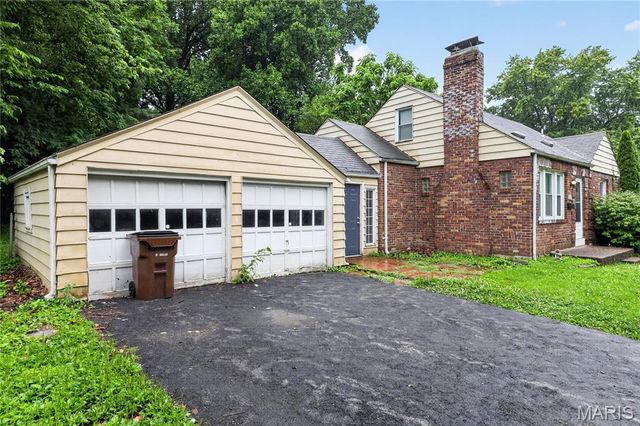 212 Thoroughman Avenue, St Louis, MO 63135