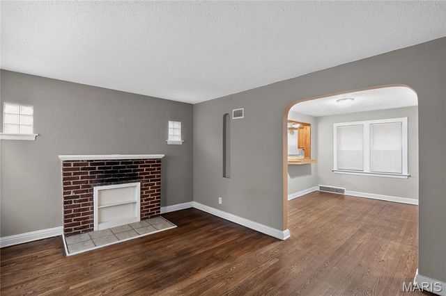 212 Thoroughman Avenue, St Louis, MO 63135