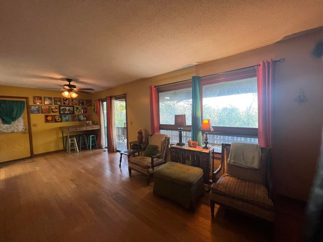 129 Wahoo Dr, Cherokee Village, AR 72529