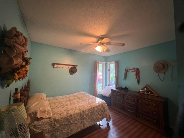 129 Wahoo Dr, Cherokee Village, AR 72529