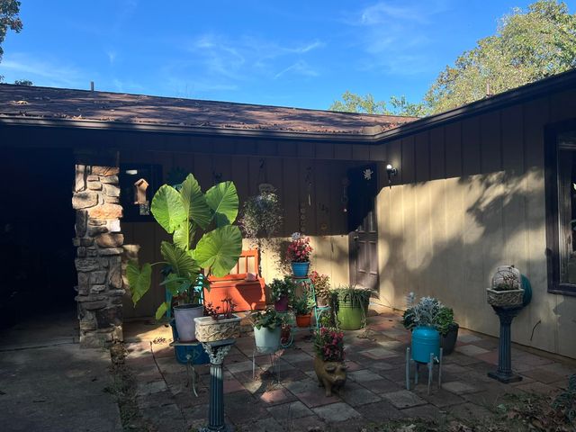 129 Wahoo Dr, Cherokee Village, AR 72529