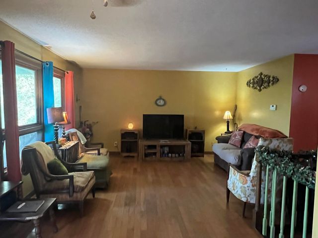 129 Wahoo Dr, Cherokee Village, AR 72529