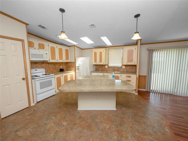 2082 THELMA DRIVE, Lake Alfred, FL 33850
