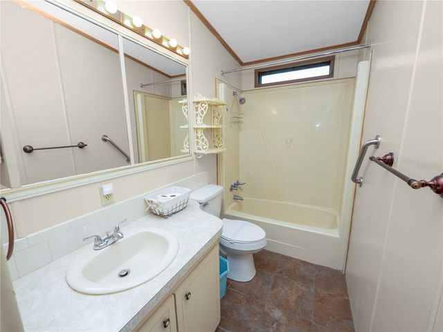 2082 THELMA DRIVE, Lake Alfred, FL 33850