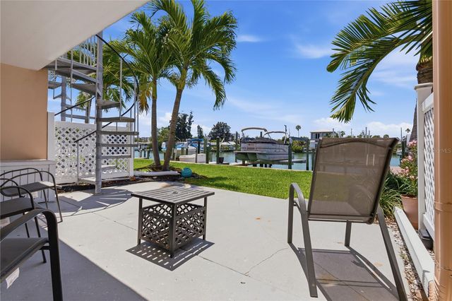 12482 CAPRI CIRCLE N 4, Treasure Island, FL 33706
