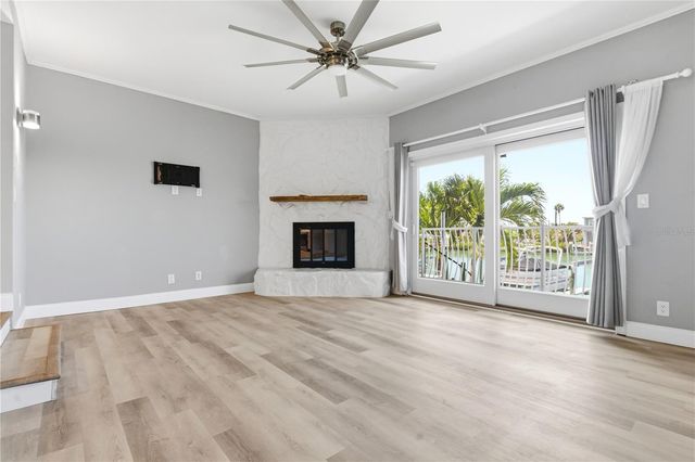 12482 CAPRI CIRCLE N 4, Treasure Island, FL 33706