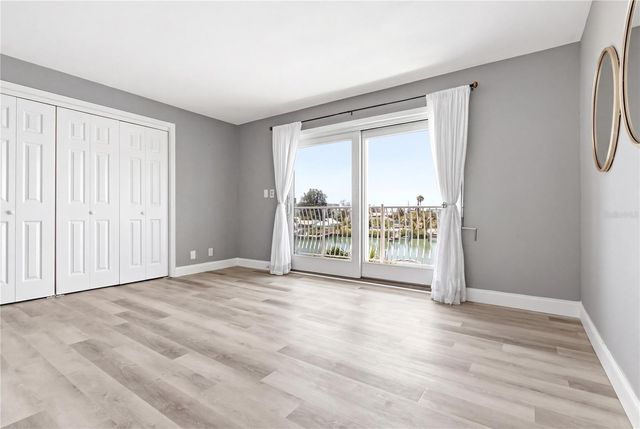 12482 CAPRI CIRCLE N 4, Treasure Island, FL 33706