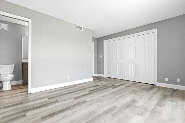 12482 CAPRI CIRCLE N 4, Treasure Island, FL 33706