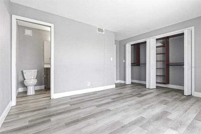 12482 CAPRI CIRCLE N 4, Treasure Island, FL 33706