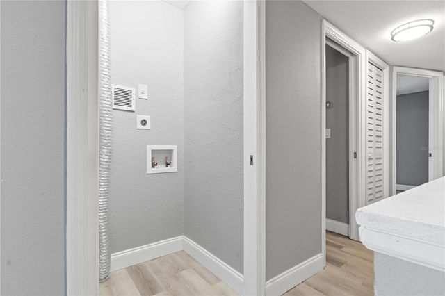 12482 CAPRI CIRCLE N 4, Treasure Island, FL 33706