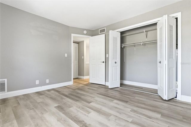 12482 CAPRI CIRCLE N 4, Treasure Island, FL 33706