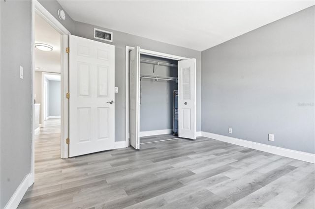 12482 CAPRI CIRCLE N 4, Treasure Island, FL 33706