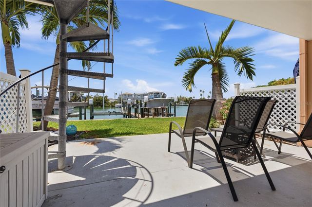 12482 CAPRI CIRCLE N 4, Treasure Island, FL 33706