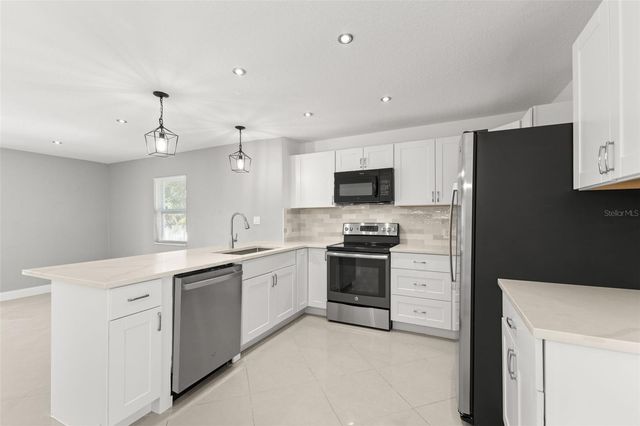 4426 HELENA STREET NE, St Petersburg, FL 33703