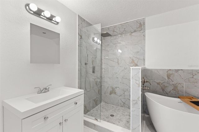 4426 HELENA STREET NE, St Petersburg, FL 33703