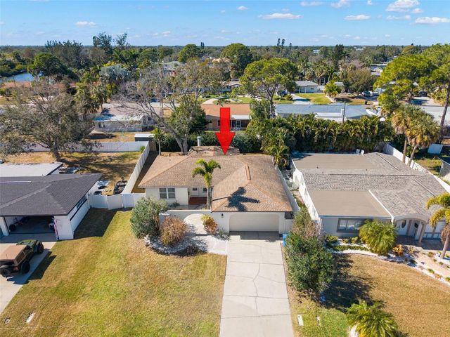 4426 HELENA STREET NE, St Petersburg, FL 33703