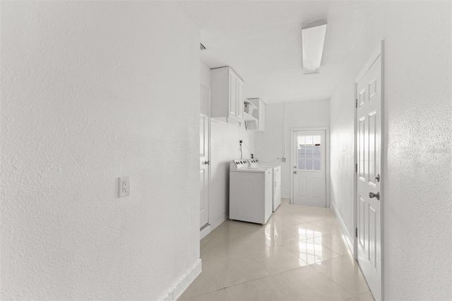 4426 HELENA STREET NE, St Petersburg, FL 33703