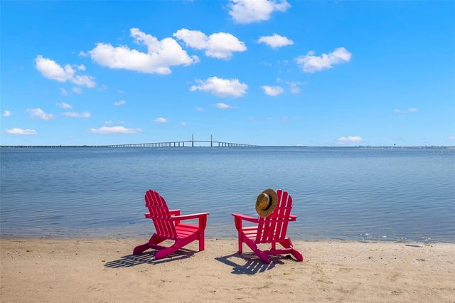 4426 HELENA STREET NE, St Petersburg, FL 33703