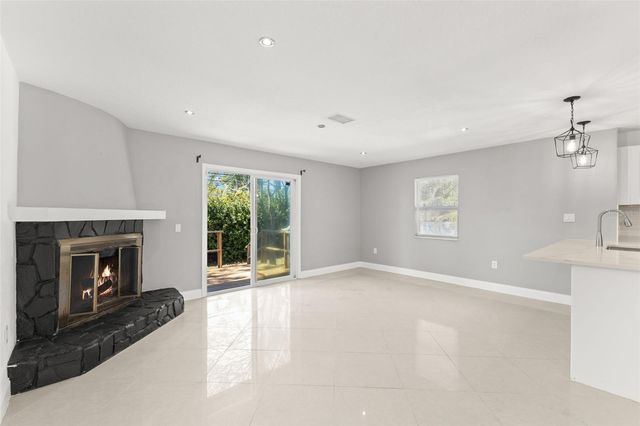 4426 HELENA STREET NE, St Petersburg, FL 33703