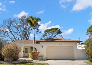 4426 HELENA STREET NE, St Petersburg, FL 33703