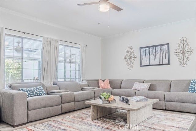 5739 N Pleasant, Fresno, CA 93711