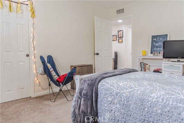 5739 N Pleasant, Fresno, CA 93711