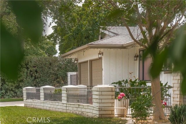 5739 N Pleasant, Fresno, CA 93711