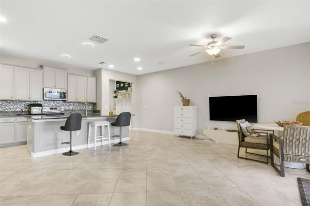 6814 VIA PERLOSO COURT, Tampa, FL 33625