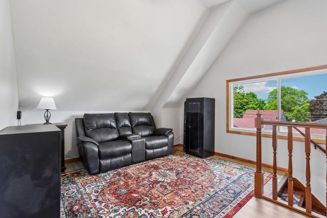 3866 E Armour AVENUE, Cudahy, WI 53110