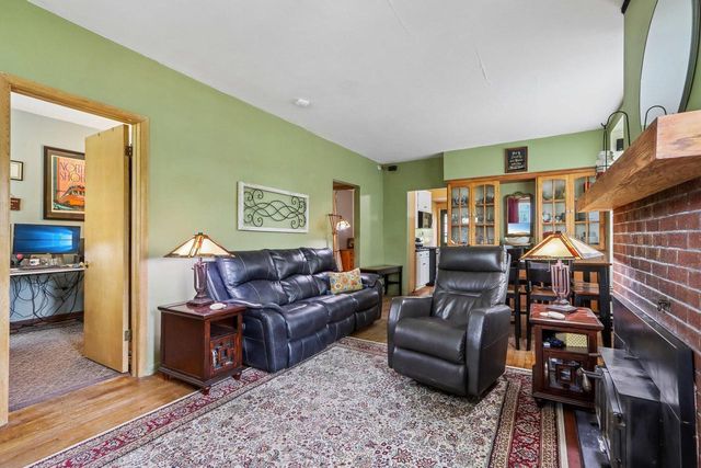 3866 E Armour AVENUE, Cudahy, WI 53110
