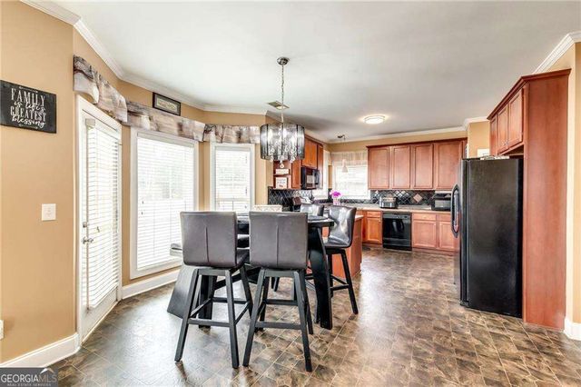 2860 Weatherstone Circle SE, Conyers, GA 30094