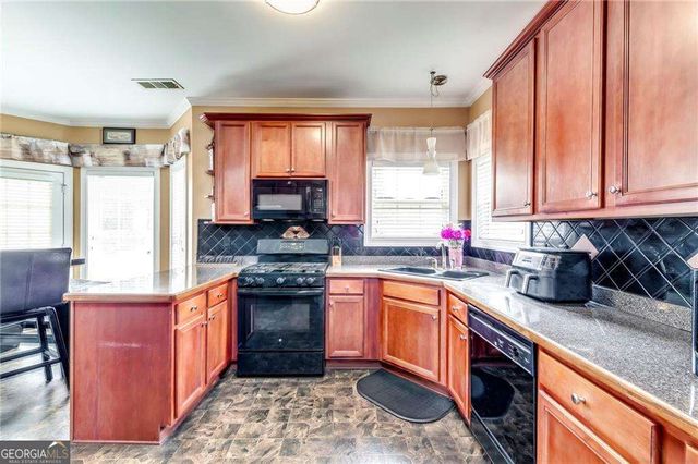 2860 Weatherstone Circle SE, Conyers, GA 30094