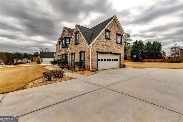 2860 Weatherstone Circle SE, Conyers, GA 30094