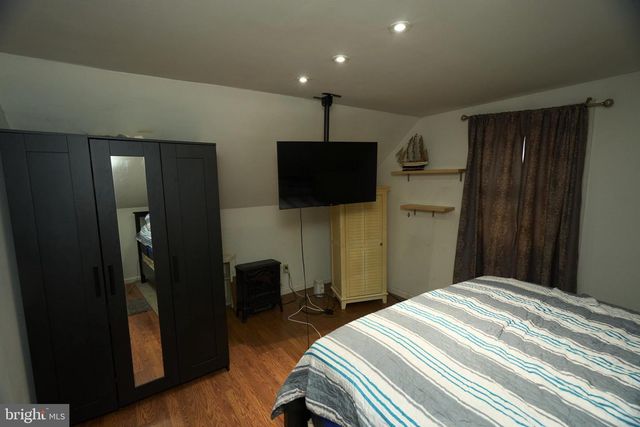 2113 PENNSYLVANIA AVE, Croydon, PA 19021