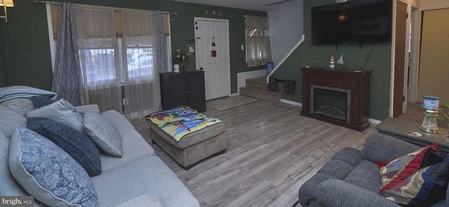 2113 PENNSYLVANIA AVE, Croydon, PA 19021