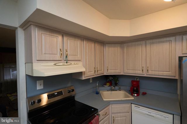 2113 PENNSYLVANIA AVE, Croydon, PA 19021