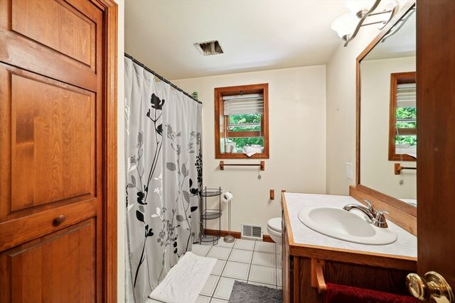16 Old Long Plain Rd, Leverett, MA 01054