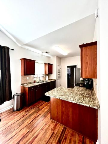 1197 MISTY ISLE DR, Memphis, TN 38103