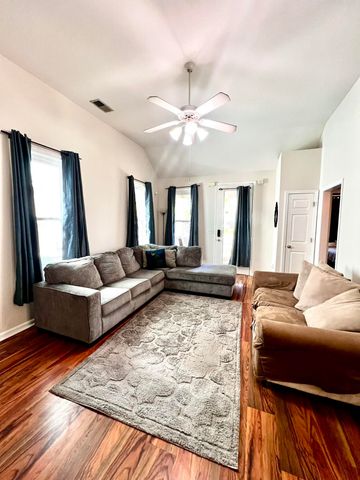 1197 MISTY ISLE DR, Memphis, TN 38103